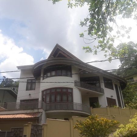 Oak Ray Villa Kandy Exterior photo